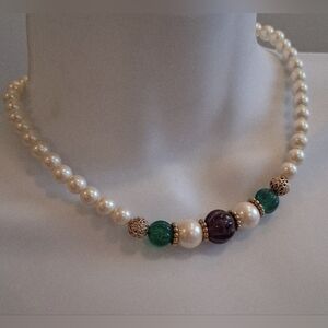 Modern Baroque Faux Pearl Bead Necklace